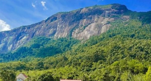 daya-tarik-bukit-kelam-destinasi-alam-kalimantan