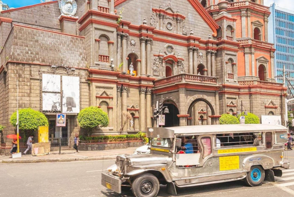 wisata-kota-manila-sejarah-budaya-dan-kuliner