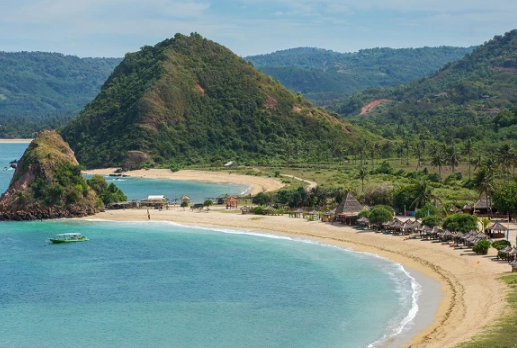 wisata-sejarah-dan-pantai-lombok-di-pulau-nusa-tenggara