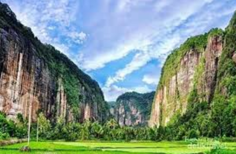 pesona-view-lembah-harau-sumatra-barat-indah-alami