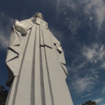 review-monumento-a-la-virgen-de-la-paz-di-trujillo