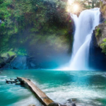 relaksasi-alami-di-tegenungan-waterfall