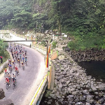 Eksplorasi Air Terjun dan Lembah Indah di Garni Gorge