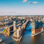 Cityscape Modern & Pelabuhan Hamburg