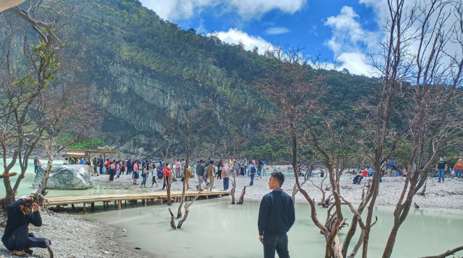Wisata Bandung destinasi sejuk kawah putih ciwidey asri