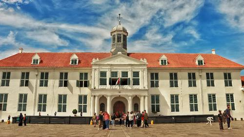 Wisata Sejarah Kota Tua Jakarta Jejak Kolonial Menarik