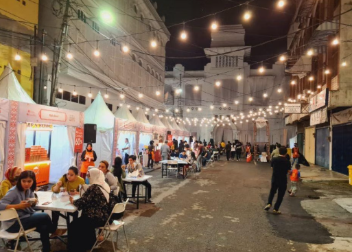 Review Wisata Kuliner Malam Ramai dengan Harga Terjangkau