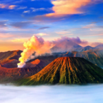 Wisata Bromo Sunrise Spektakuler di Atas Awan