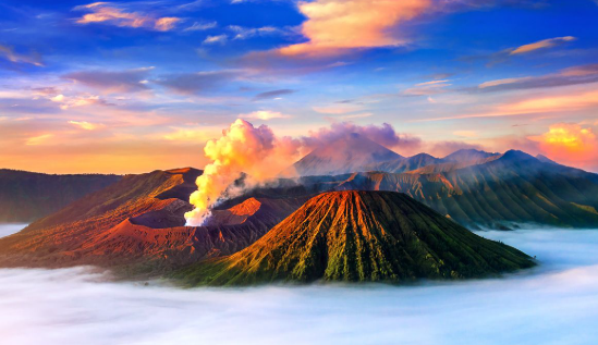 Wisata Bromo Sunrise Spektakuler di Atas Awan